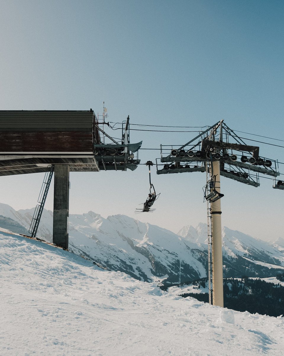 mongrandbo's tweet photo. Des vacances, du ski et du soleil, c’est simple le BO!neur😍⛷️

#monGrandBo #legrandbornand #ski #domaineskiable https://t.co/LAmLPRePzF