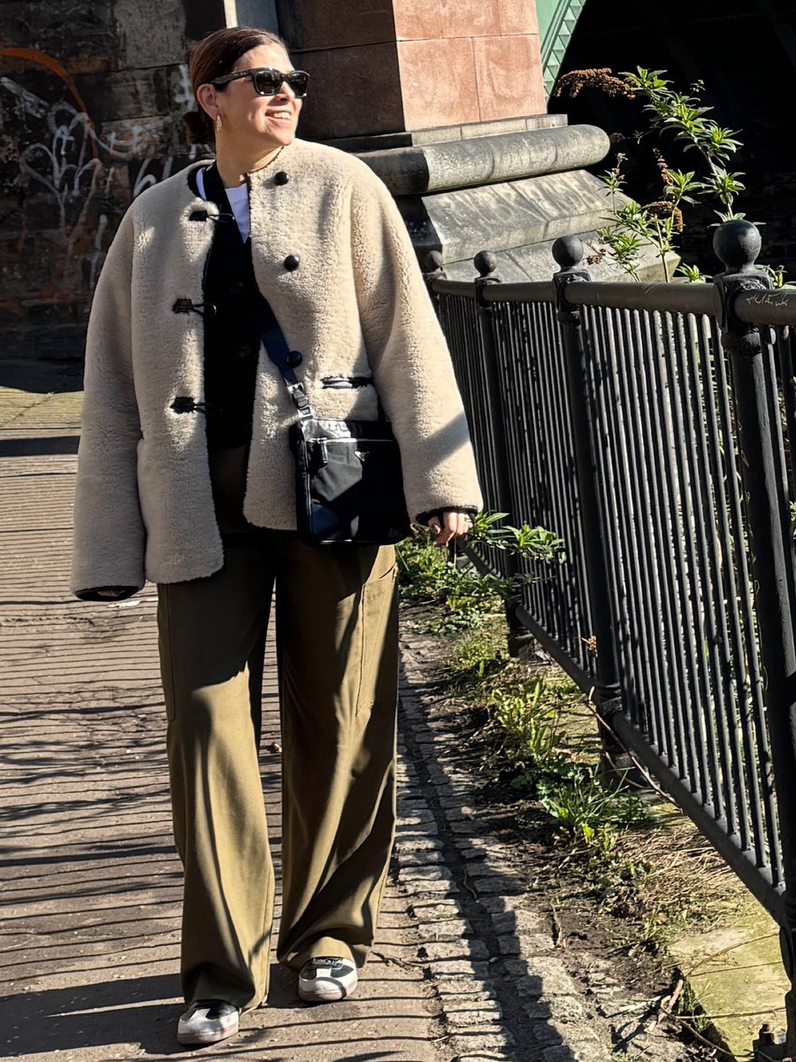 Burcu Henderson tweet media