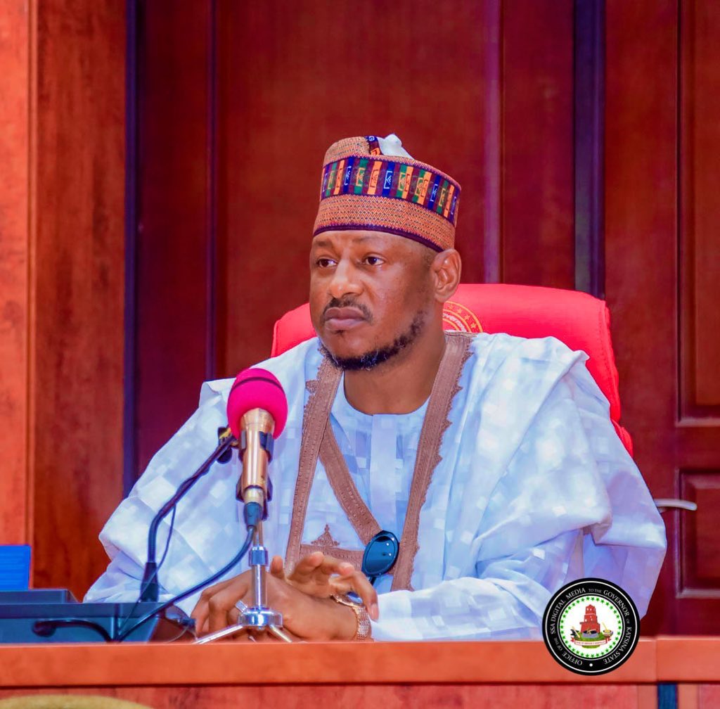 News Alert! Katsina State Government has begun the payment of monthly allowance to all ward heads (Masu Unguwa) and imams of Juma’at mosques and all local vigilantes across the state in a strategic move to boost internal security in Katsina State. Providing monthly allowances…