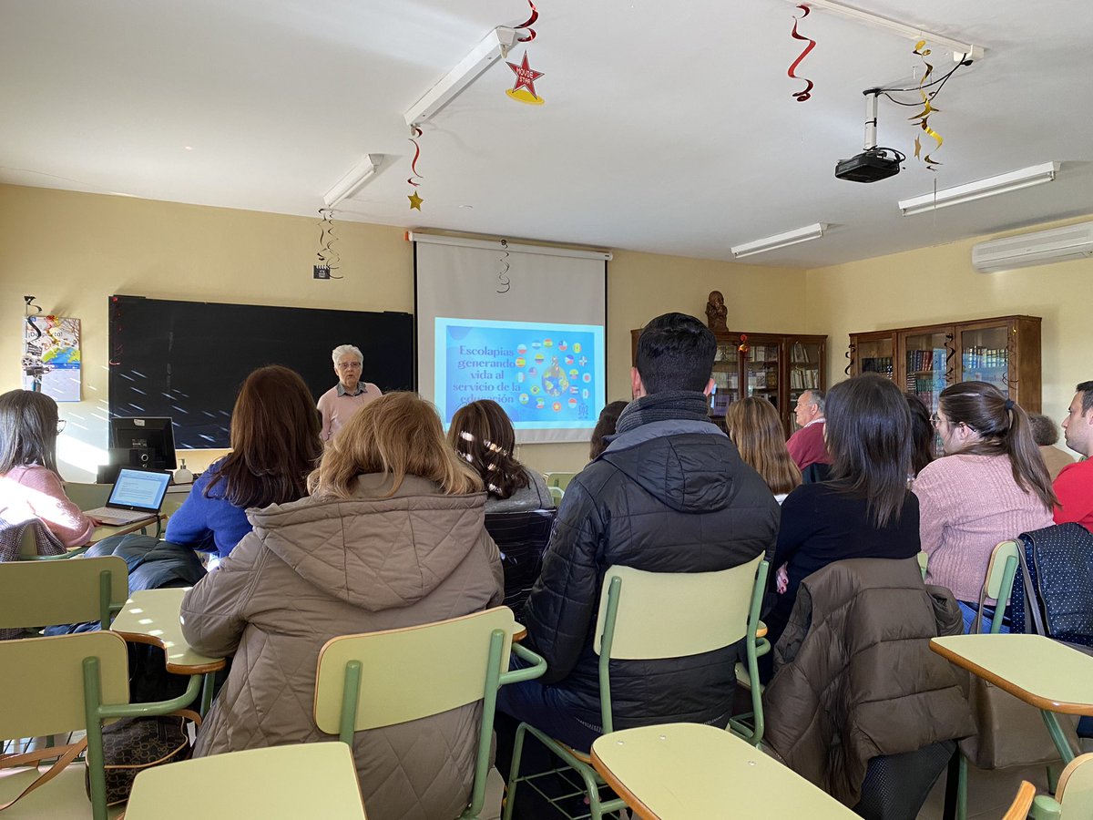 Escolapias Mérida (@escolapiamerida) on Twitter photo Agradecemos la visita a nuestro colegio y a la comunidad de Mérida de Asunción Pérez, Madre General, y Josefina Costa-Jussá, miembro del Consejo General de <a href="/hmrescolapias/">Escolapias CGeneral</a> #identidad #pasión #interioridad #acompañamiento Agradecemos la visita a nuestro colegio y a la comunidad de Mérida de Asunción Pérez, Madre General, y Josefina Costa-Jussá, miembro del Consejo General de <a href="/hmrescolapias/">Escolapias CGeneral</a> #identidad #pasión #interioridad #acompañamiento