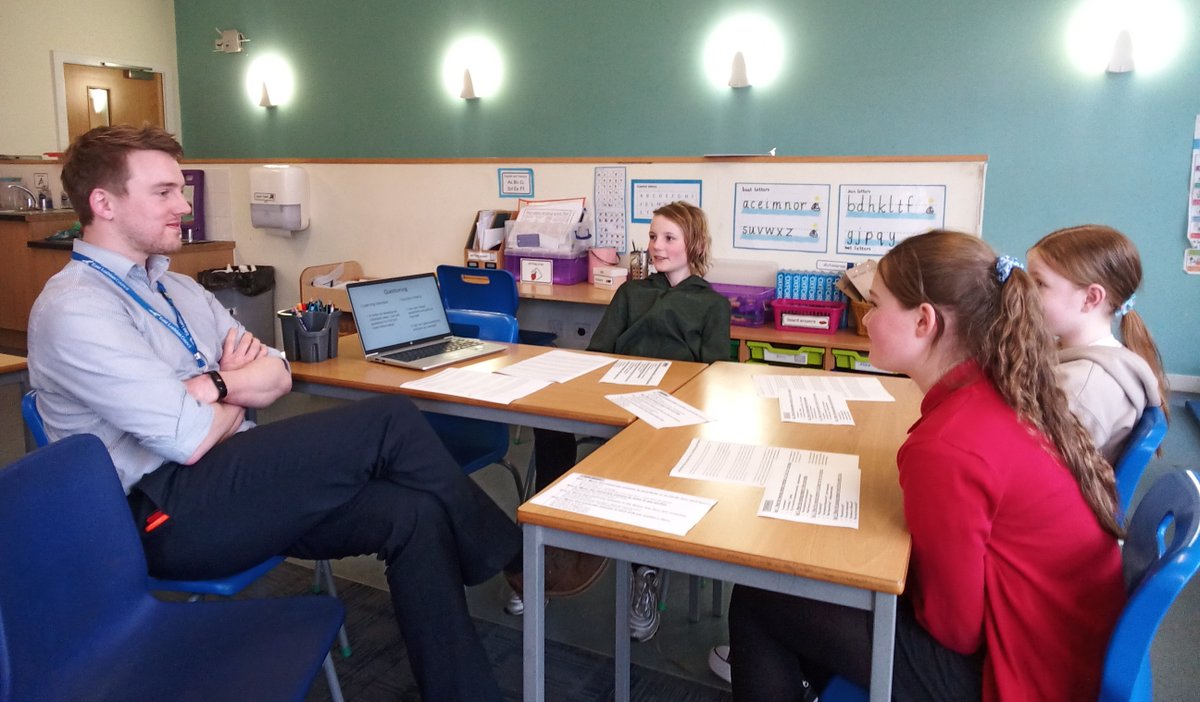 Fantastic questioning by this reading group in P6A this afternoon. Thank you for your 'talk moves' Mr Dewar. #pinkietalks