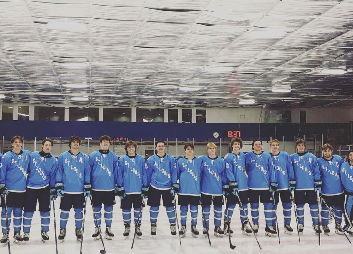 We are deeply proud of this year's hockey team, especially those departing seniors. The Class of 2024 achieved two state final appearances in four years and was one the largest and closely knit varsity classes the school has seen. #SLUHSports #AMDG