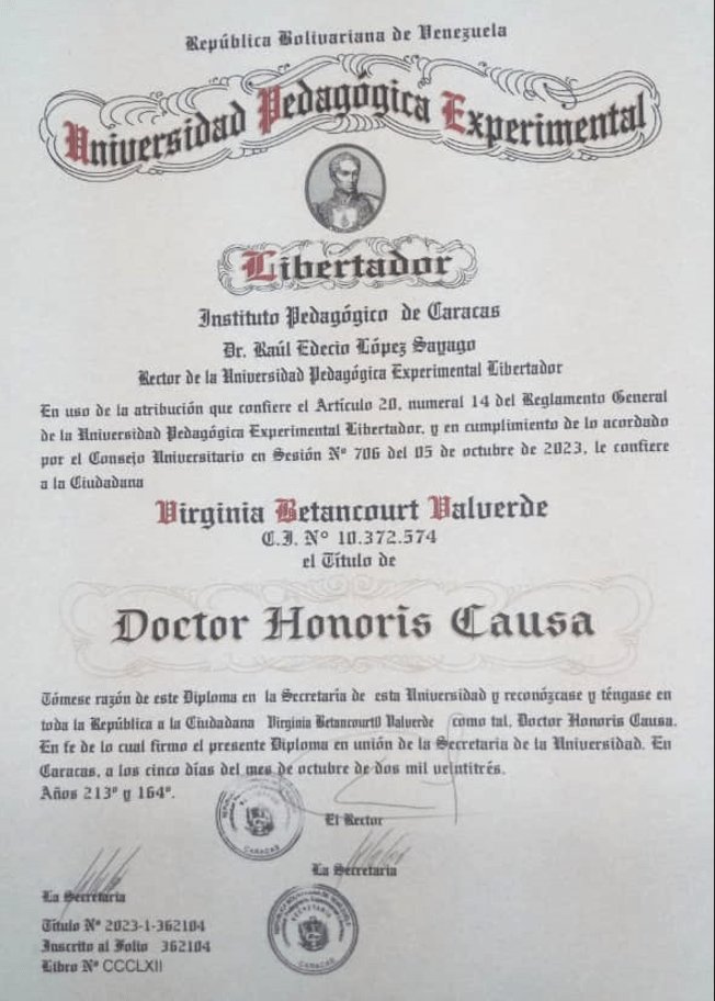 Más que merecido el Doctorado Honoris Causa que otorga la Universidad Pedagógica Experimental Libertador a Virginia Betancourt Valverde, gran pionera de la red de bibliotecas públicas en Venezuela, destello de verdadera civilidad.