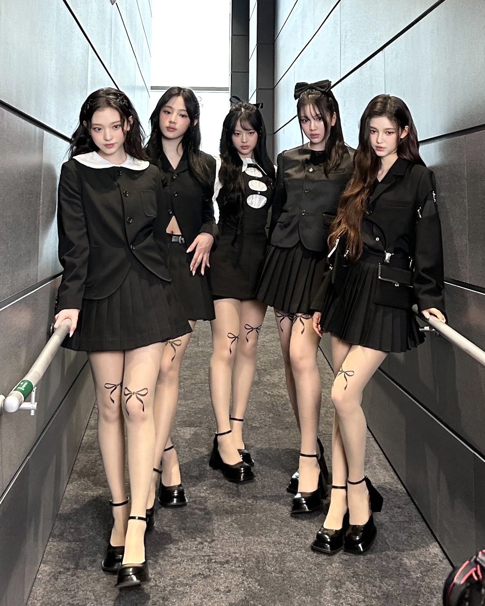 【SHUSHU/TONG】ミニワンピ BLACKPINK ジス着用 SHUSHU/TONG】ミニワンピ BLACKPINK ジス着用 (SHUSHU TONG