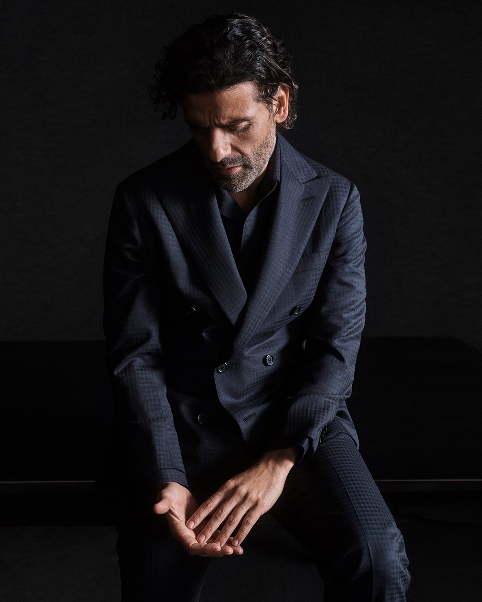 ■ Oscar Isaac オスカー・アイザック ★直筆サイン★ oscar-isaac-moon-knight-signed