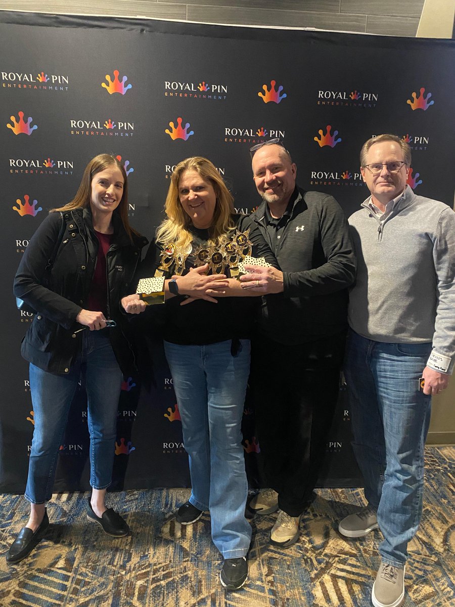 Last week, Fanning Howey swept the awards at the @SMPSIndiana Bowling Tournament. Thank you to SMPS for hosting the fun team building opportunity! Shout out to our own Carrie Evans for helping us strike out the competition.
