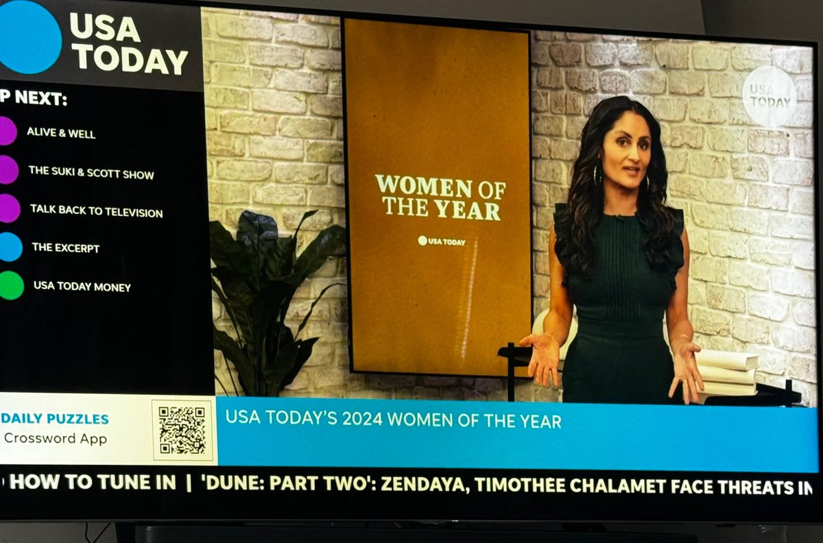 Privileged to be able to unveil @USATODAY Women of the Year! (the plant and I totally planned this)🌿 #WOTY