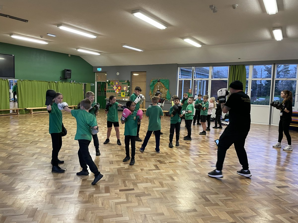WatersidePA's tweet photo. Well done to everyone who was involved in the 1st Waterside Boxing 🥊 Club Session today! Thank you to Ross and Bop for such a brilliant session! We can’t wait until next week! #WatersidePE https://t.co/l6uoHxP2dF