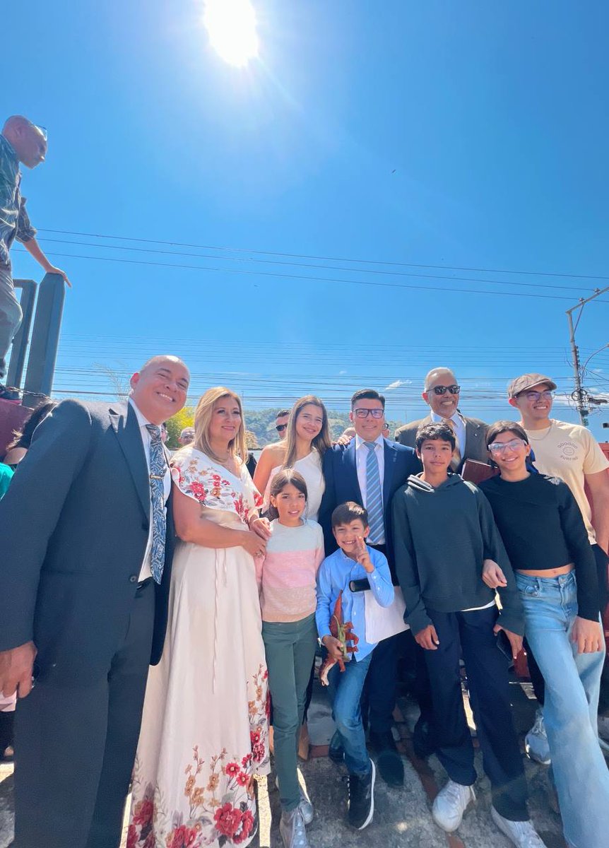 Formalmente inscritos. Dios con nosotros y con la Universidad de los Andes <a href="/ULA_Venezuela/">Univ. de Los Andes</a> <a href="/angelandara/">Angel J. Andara</a> <a href="/elvizdanielnb/">el daniel</a> <a href="/virgiliocastill/">Virgilio Castillo B</a> <a href="/NoticiasULA/">Noticias ULA</a>