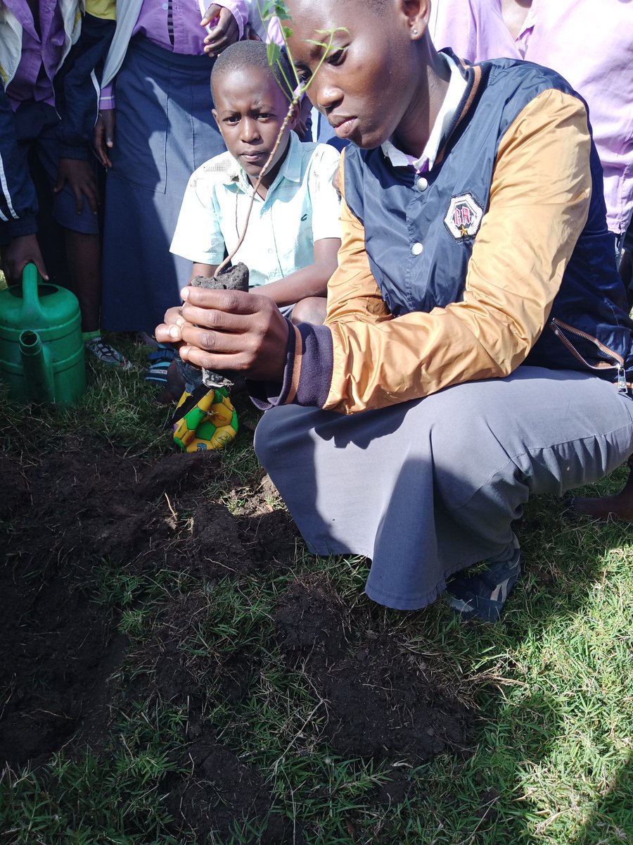 🌱 Today, our young pupils are becoming environmental champions! 🌍 Learning to conserve and protect our planet from a young age sets the foundation for a sustainable future. #YouthForClimate #EnvironmentalEducation 🌿📚