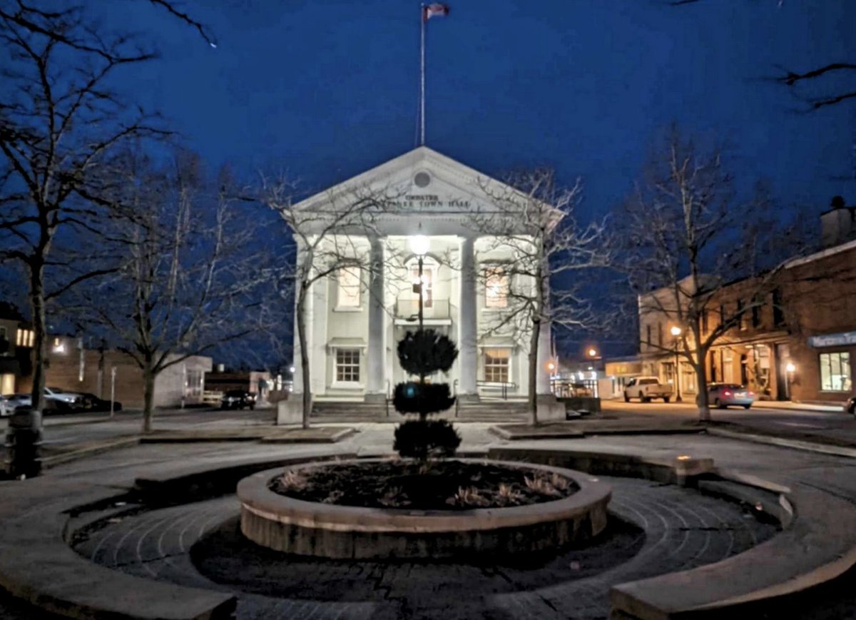 Napanee Pride expresses concern over Council's banner policy
hometownist.com/quinteist/napa…
(via <a href="/kingstonist/">Kingstonist</a>)