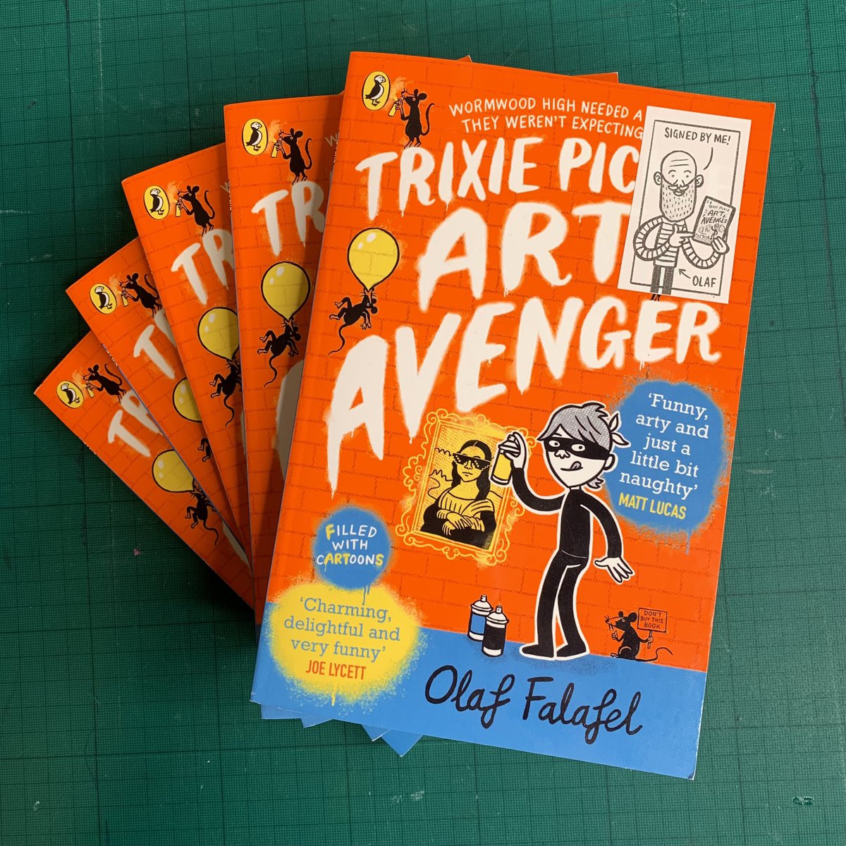 📚Win Stuff!!! 📚 As it’s World Book Day next week, I’ve got FIVE signed copies of Trixie Pickle Art Avenger to give away to a lucky person/school. To enter simply retweet 🔄 and follow 👀 and I’ll pick a winner on #WorldBookDay #Competition #Win #teachertwitter #edutwitter