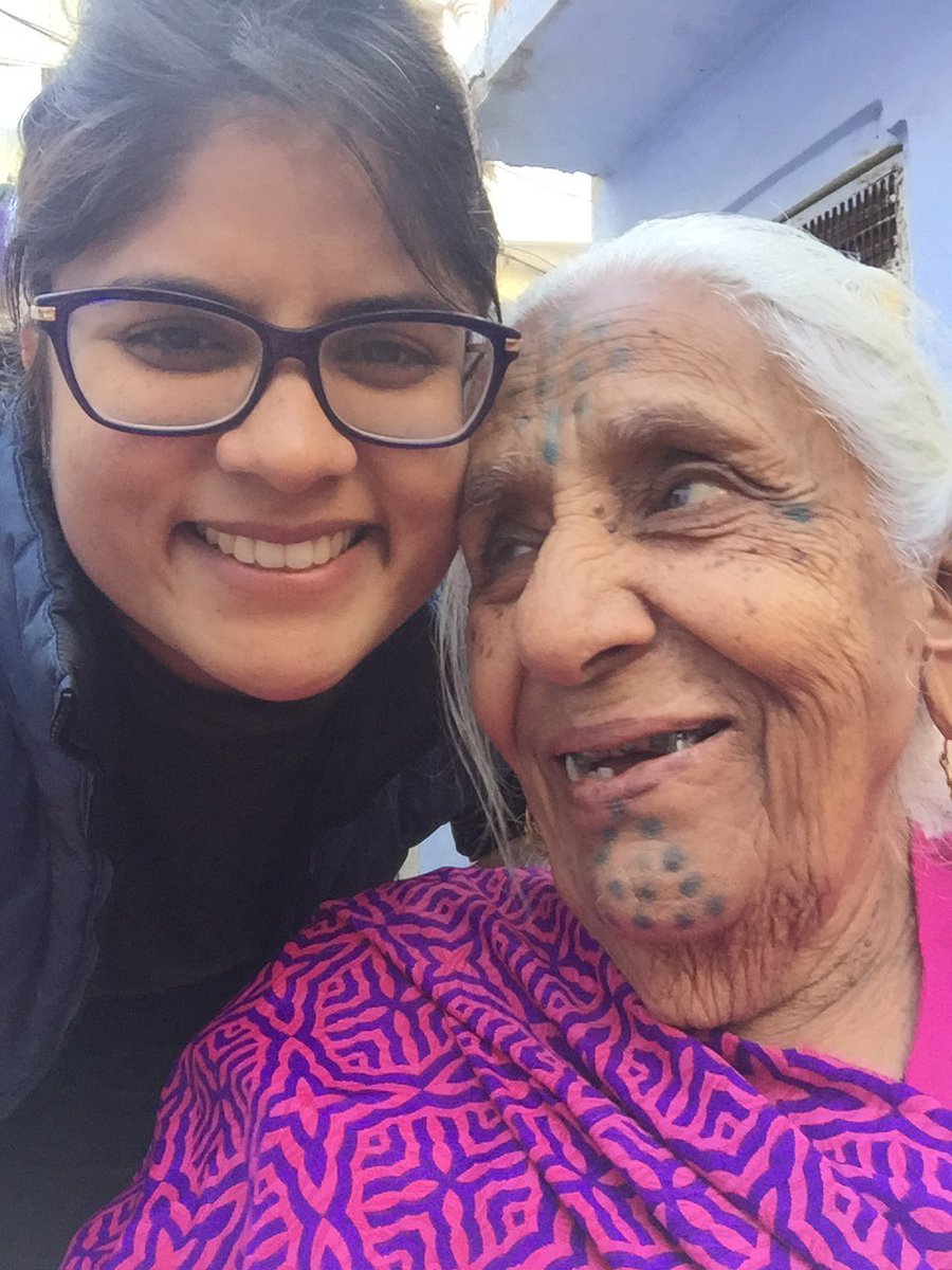 shilpibatra's tweet photo. My poster girl of @_TheBlueSkin Jasoda Babai has passed on
Still remember how she looked at the life-size portrait of herself during my first exhibit and didn’t believe her eyes. She looked at H.E. @KarzaiH sahab with amazement repeating- Is this really me? 
May she rest in peace https://t.co/aiIru59Gk5