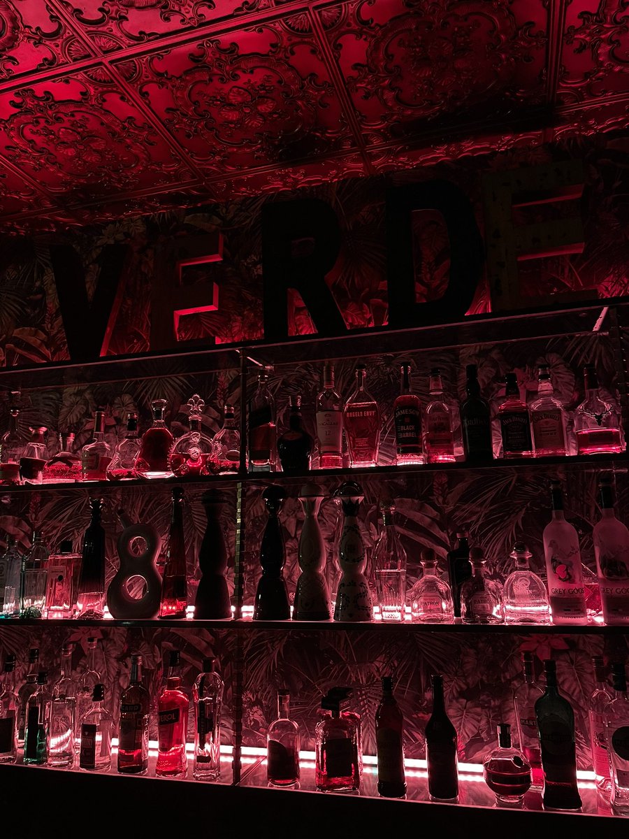 Legend237_'s tweet photo. Last week recap: My love for fancy places and Choplife! 🖤✨ https://t.co/vdr9SlZsOx