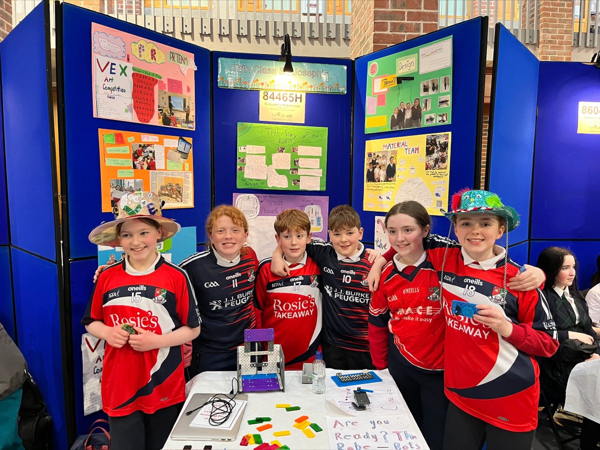 ATU_GalwayCity's tweet image. The VEX robotics primary school all Ireland final! The Galway Mayo region was represented by Creagh NS Ballinasloe, Clontuskert NS, Scoil Mhuire Gan Smal Claremorris, St Joseph PS Ballinrobe and Corrandula NS. Sponsored by ATU & Thermoking & Trane Technologies. #VEXRobotics #ATU