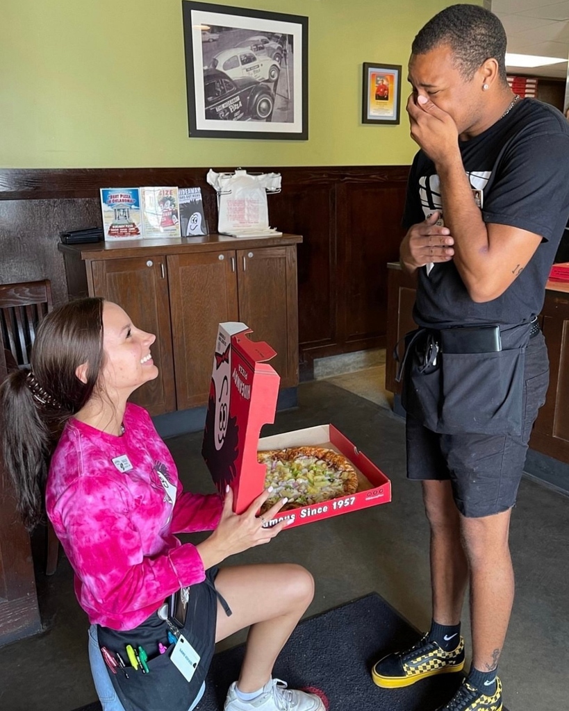Done waiting for your special someone to invite you out for pizza? It's a British and Irish tradition for women to propose a pizza party to their partner on leap day! 🍕💍