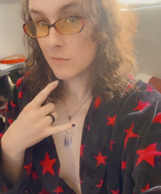 After my realization yesterday, I&rsquo;m feeling some BDE&hellip;😈🍆 https://t.co/3GEqVeJhp2