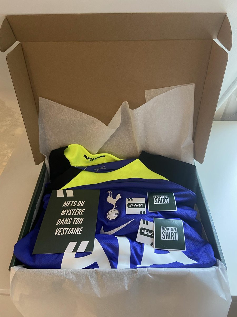 molamrs's tweet image. Okkkkk 

Bien vu @UnboxYourShirt 🫶