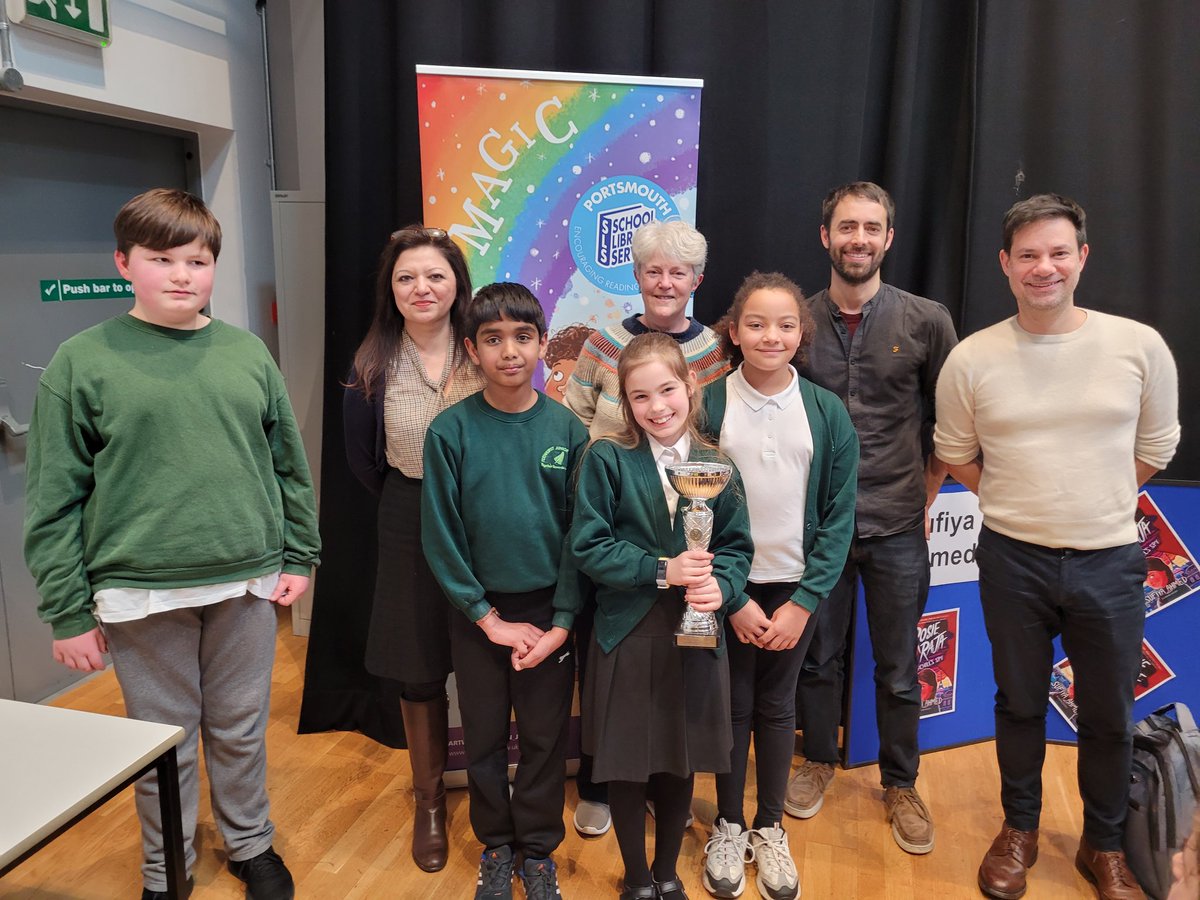 Super fun day @PortsmouthSLS Junior Literature Quiz with #RosieRaja...with the beaming winners and authors @LissaKEvans @stubbleagent @mikebmann Such a wonderful way to encourage #readingforpleasure ...over 15 local schools participated 👏