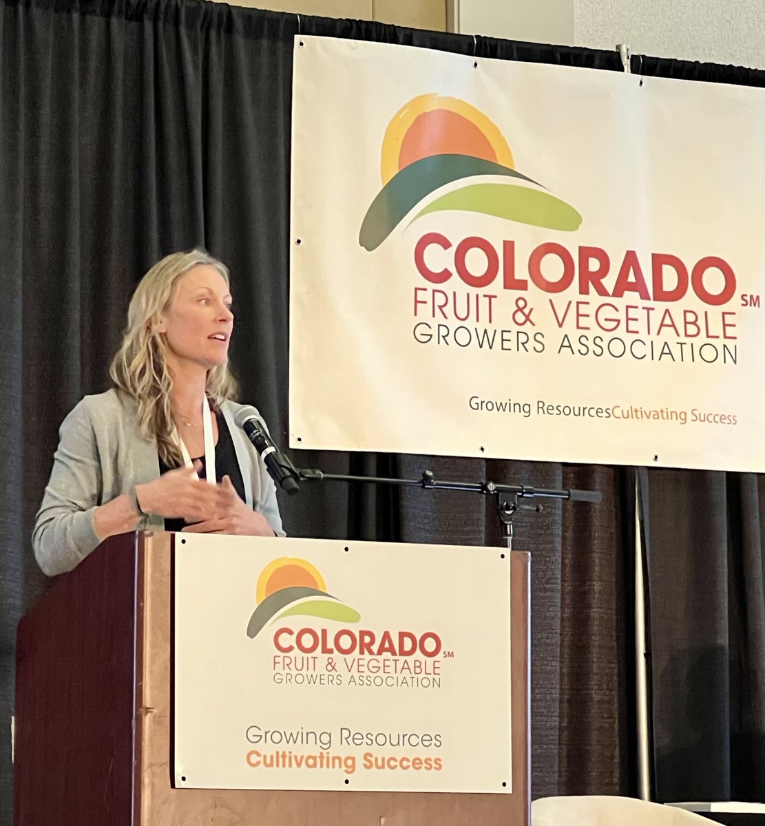 🌽🍓Exciting times at the Colorado Fruit and Vegetable Growers Association as Jessica, our brilliant group leader, takes the stage to unveil the innovative 'Periodic Table of Food' initiative to better understand our food.🥦🍇 #FoodScience #CFVGA #InnovationInAg #JessicaRocks