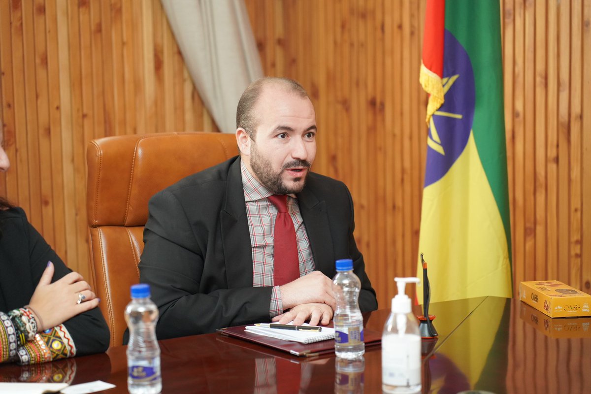 SEM Tizita Mulugeta cheffe du bureau du Ministre d’Etat chargé de la diplomacie politique et économique au @mfaethiopia , a reçu la délégation 🇩🇿 des producteurs du secteur de la santé. Un intérêt marqué pour l’expertise et le savoir faire de l’Algérie. @Algeria_MFA @NEBGET