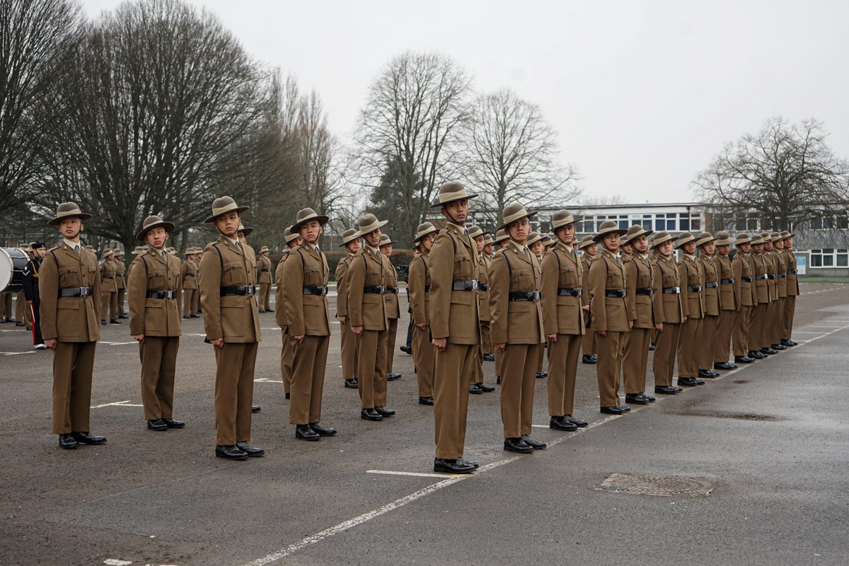 The QG SIGNALS Recruit Intake 2023 (RI23) Attestation and Commissioning parade was conducted at Gamecock Barracks, Bramcote on 28 Feb 24. 42 Gurkha trainees and 2 recently commissioned Gurkha Officers officially attested and commissioned respectively according to the tradition.