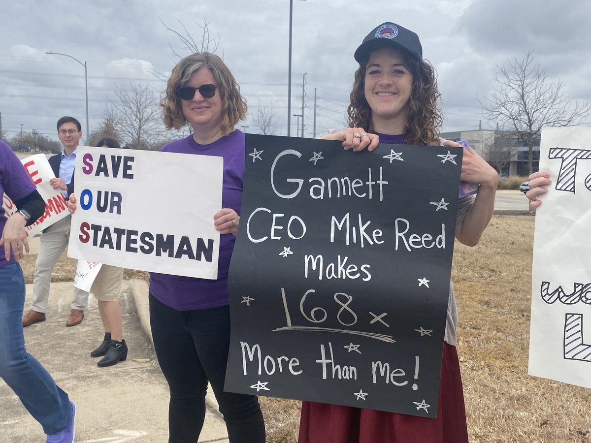 We’re taking a lunch out today to call for @Gannett to do better at the bargaining table! Our @statesman journalists need a real, living wage, protections for our valuable copy editors and for our experienced staffers. Support us here: gofundme.com/f/ubcyf6-austi… #DoBetterGannett