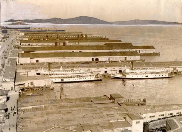 On Leap Day, let's leap back over one hundred years to the waterfront as seen from the @ferrybuilding tower in March 1925. Shipping warehouses occupied many of the finger piers along the Embarcadero as trade and demand for goods grew. #throwbackthursday #tbt 📸 @sfpubliclibrary