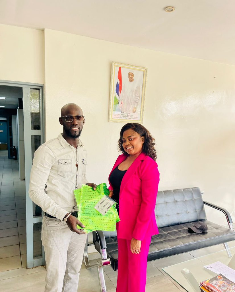 Special gratitude to Sister Fatou Camara Ceesay for securing 100 ordinary and 10 VIP tickets for the #Asitaleh concert.

Salutoooooo!