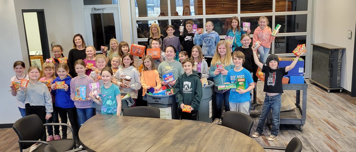 Giving Tree Pantry (@givingtreehssd) on Twitter photo Thank you <a href="/SuamicoElem/">Ryan Welnetz</a> Panther Partners and Lighthouse Leaders for hosting a food drive!! You did an amazing job collecting more than 1,520 lbs!! Today the students had a field trip to our pantry & helped us, check, sort and shelve all those donations!
<a href="/HSSD/">Howard-Suamico Schools</a> Thank you <a href="/SuamicoElem/">Ryan Welnetz</a> Panther Partners and Lighthouse Leaders for hosting a food drive!! You did an amazing job collecting more than 1,520 lbs!! Today the students had a field trip to our pantry & helped us, check, sort and shelve all those donations!
<a href="/HSSD/">Howard-Suamico Schools</a>