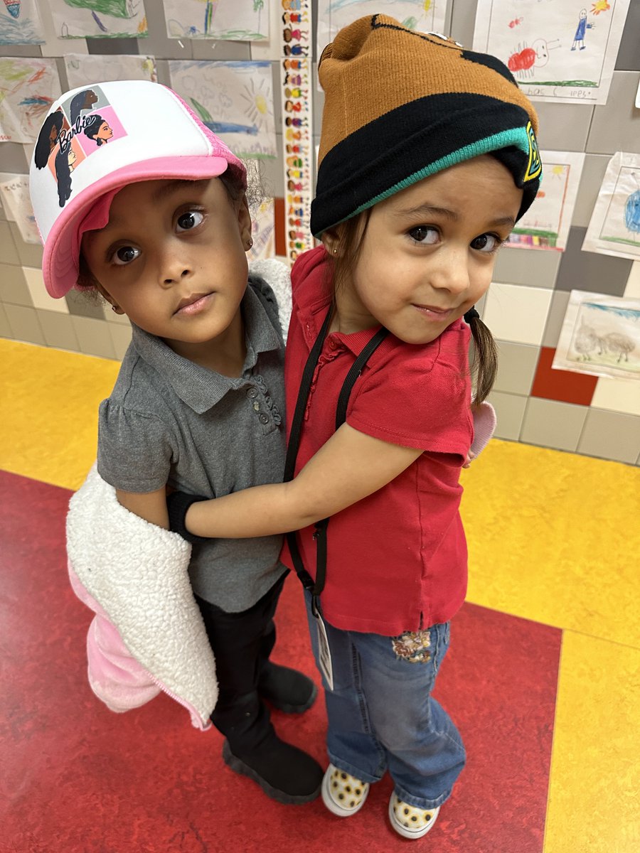 MveLibrary's tweet image. Read Across America!@es_regarrido @JDavisMVE