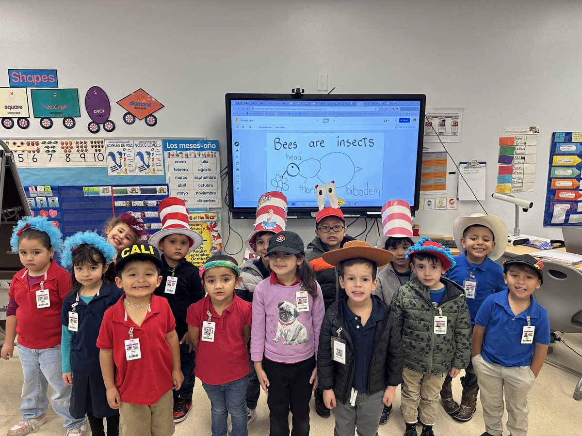 MveLibrary's tweet image. Read Across America!@es_regarrido @JDavisMVE