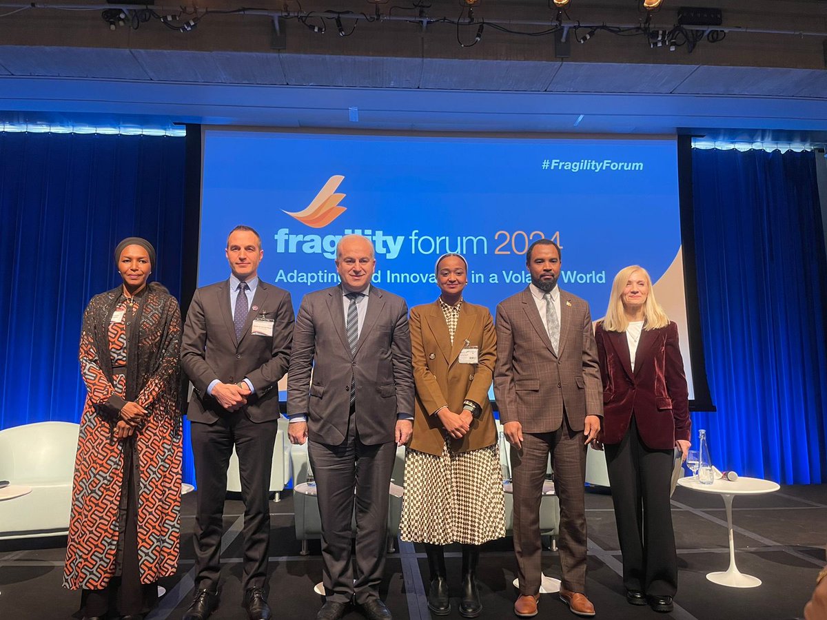 CairoPeaceKeep's tweet image. Rich exchange at #CCCPA #FragilityForum session “Navigating Transition out of Protracted #Conflict.” Insightful national, regional &amp;amp; global perspectives on need for strong institutions, inclusion &amp;amp; partners taking greater risks in #FCV contexts &amp;amp; not to wait for perfect moment.