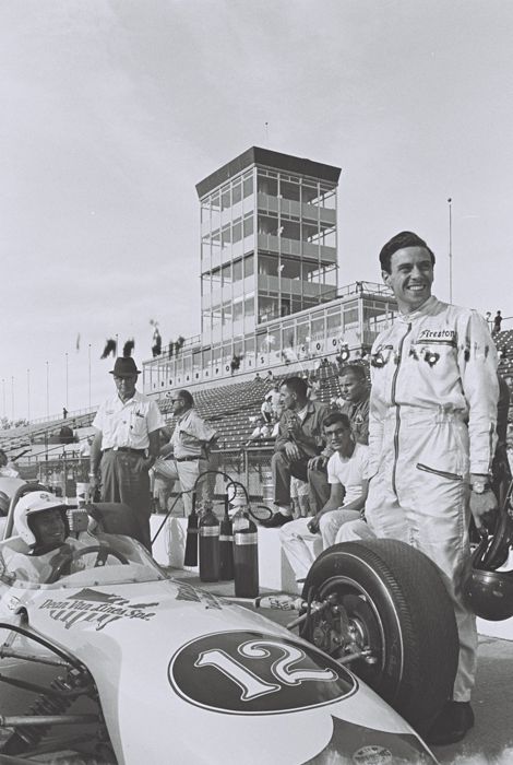 @wbuxtonofficial @MarioAndretti @IndyCar Two of the Greatest of All Time. At the 1965 Indy 500; Jim Clark winner of the race and Mario, '65 Rookie of the Year. Happy Birthday Mario @MarioAndretti