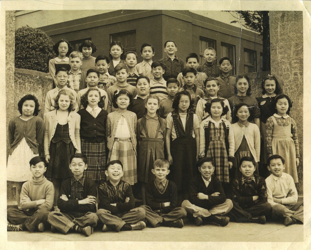 Lord Strathcona Elementary School is the only public school that serves Chinatown and its vicinity. Founded in 1891, it was known as a 'mini United Nations' because of the student's diverse backgrounds but the majority of the students were Chinese.