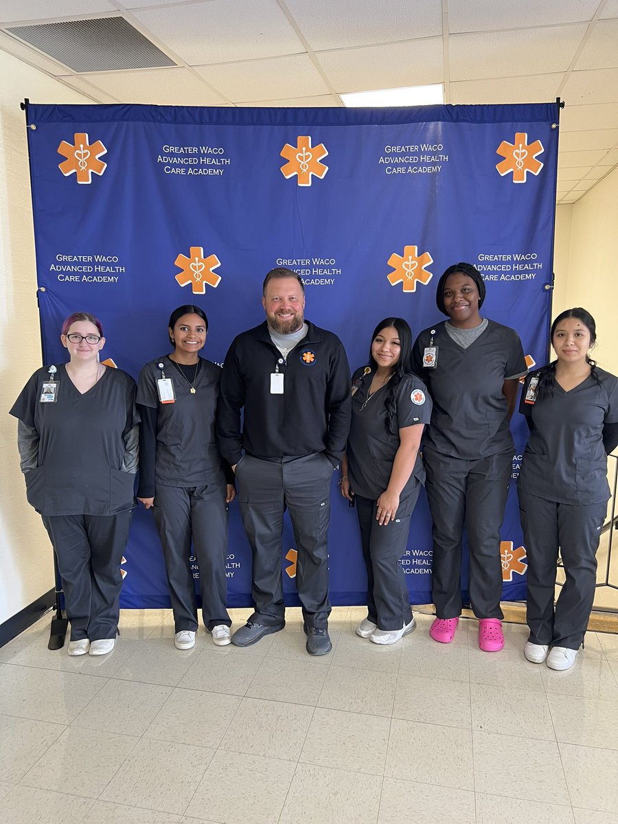 GWAHCA_WacoISD's tweet photo. Squeezing in one last round of clinical rotations before spring break with @MattWRambo! https://t.co/uzo4VVhhWD