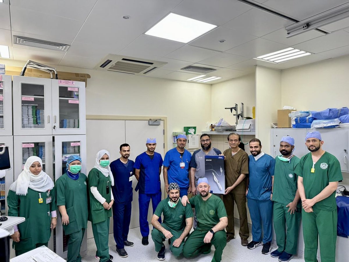 falkindi404's tweet photo. سعدنا اليوم كفريق قسطرة القلب بمستشفى جامعة السلطان قابوس @sultanqaboosuni بعلاج حالات معقدة لضيق شرايين القلب التاجية باستخدام أحدث التقنيات التي تساعد في فتح الشريان التاجي المتكلس
#squh https://t.co/XGicquGlsO