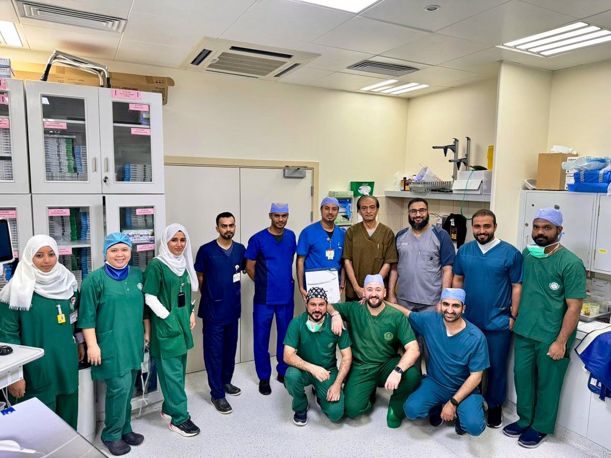 falkindi404's tweet photo. سعدنا اليوم كفريق قسطرة القلب بمستشفى جامعة السلطان قابوس @sultanqaboosuni بعلاج حالات معقدة لضيق شرايين القلب التاجية باستخدام أحدث التقنيات التي تساعد في فتح الشريان التاجي المتكلس
#squh https://t.co/XGicquGlsO