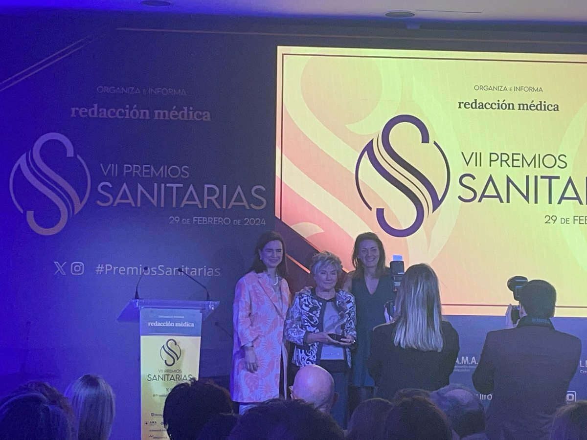 Sara Cebrian (@secebrian) on Twitter photo En los #Premiossanitarias . Con Myriam Jiménez, recogiendo el premio en nombre de Ana Argelich, <a href="/MSDEspana/">MSD España</a>. Y con <a href="/cristina_nadal/">cristina nadal</a> , que se lo entregó a Mercé Boada junto con Pilar Fernández Fernández,
<a href="/CGEnfermeria/">Consejo General de Enfermería</a>
y Cecilia Martínez <a href="/sefh_/">S.E.F.H</a> En los #Premiossanitarias . Con Myriam Jiménez, recogiendo el premio en nombre de Ana Argelich, <a href="/MSDEspana/">MSD España</a>. Y con <a href="/cristina_nadal/">cristina nadal</a> , que se lo entregó a Mercé Boada junto con Pilar Fernández Fernández,
<a href="/CGEnfermeria/">Consejo General de Enfermería</a>
y Cecilia Martínez <a href="/sefh_/">S.E.F.H</a>
