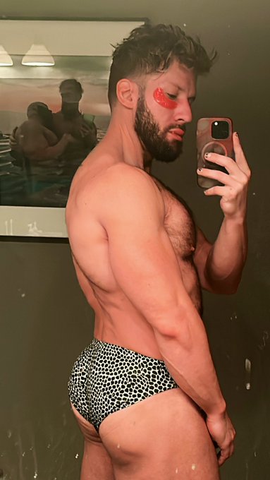 Watch Morgxn Thicke (he/they)'s leaked NSFW photo on TwXstars