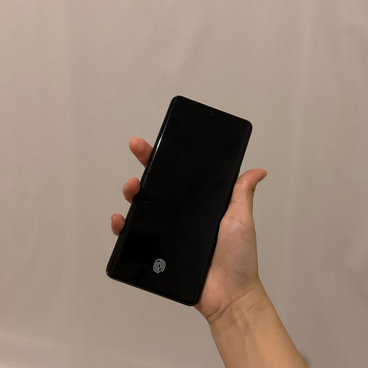 preloved_cilla's tweet image. Jual hp vivo v25 pro
Harga beli 8jt
Jual only 3.5jt bisa by 🍊 ya udah incl kepala charger &amp;amp; kabel

For details please DM
Dijual ASAP
#vivov25pro #hpsecond #zonauang