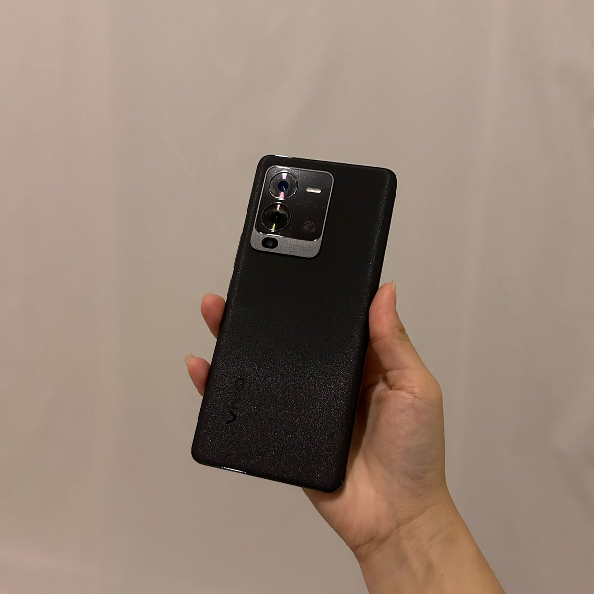 preloved_cilla's tweet image. Jual hp vivo v25 pro
Harga beli 8jt
Jual only 3.5jt bisa by 🍊 ya udah incl kepala charger &amp;amp; kabel

For details please DM
Dijual ASAP
#vivov25pro #hpsecond #zonauang