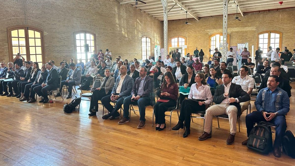 Con el compromioso de impulsar el desarrollo y consolidación de los emprendimientos de la región, en #Tamaulipas se presentó El Foro de Promoción a la Micro, Pequeña y Mediana Empresa. #SolucionesATuMedida #FactorNafin