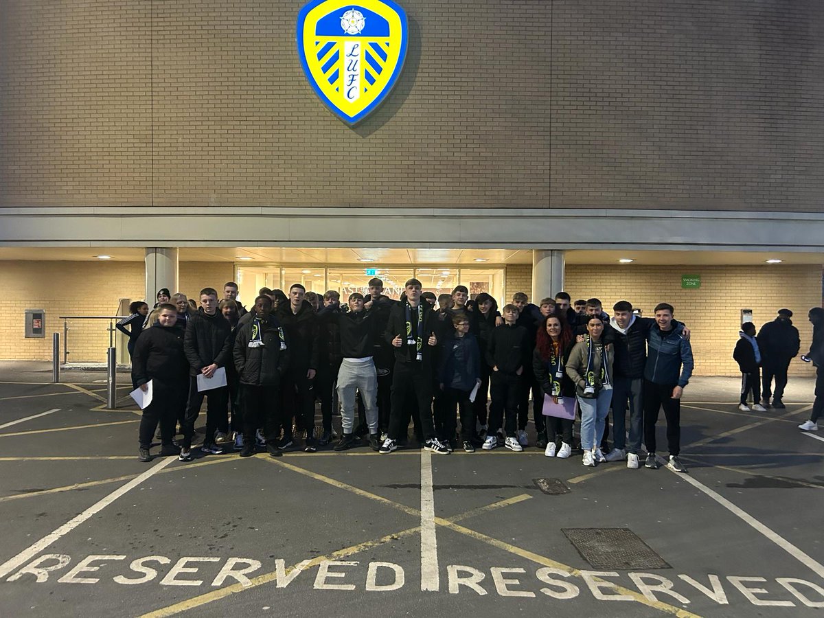 Great to see so many of #TeamHemsworth at @EllandRoad   to watch our very own Year 11 Freddie L playing for @LUFC #TeamPurple