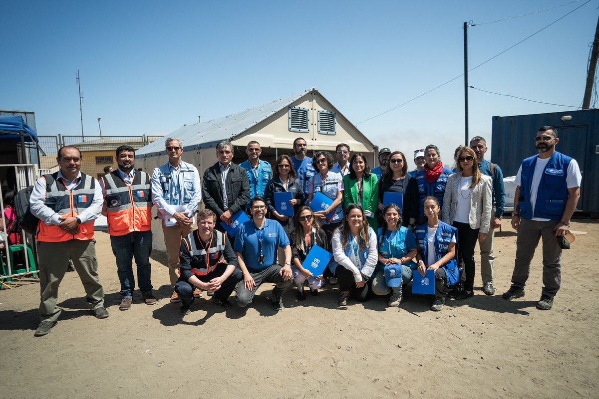 En Achupallas, Viña del Mar, la ministra (s) <a href="/gdelafue/">Gloria de la Fuente</a> visitó el sitio de instalación de la Unidad Modular de Refugio (RHU), donado por Acnur, que servirá como puesto de atención médica. La canciller (s) destacó el apoyo de Naciones Unidas para los afectados por los incendios.
