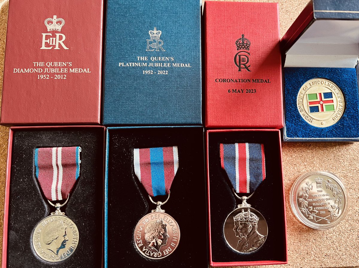 wass74's tweet image. Pleased to collect my #KingsCoronation medal yesterday 💙 finalising my Twenty Two Years service given 👑 #LincsPolice