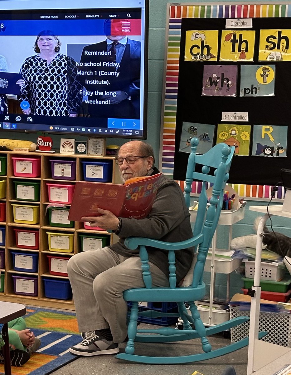 Thank you to our very own <a href="/Woodridge68/">Woodridge Dist 68</a> Board Member Tom Ruggio for reading to our Kindergarten class <a href="/SipleySchool/">SipleySchool</a> today!