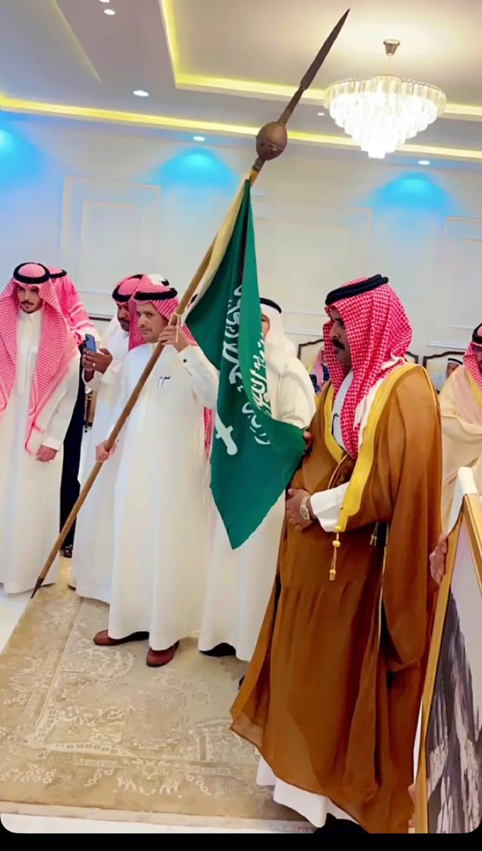 بيرق الأمير زيد بن مشخص المندهه اثناء توحيد المملكة تحت قيادة جلالة المغفور له الملك عبدالعزيز بن عبدالرحمن ال سعود 
#مطير