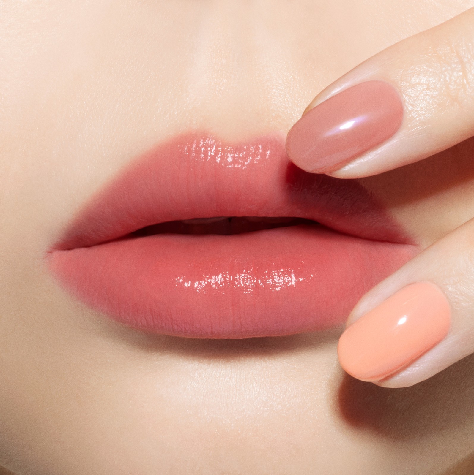 若者に人気のブランド NAILHOLIC_KOSE (ネイルホリック)  X: on 口紅