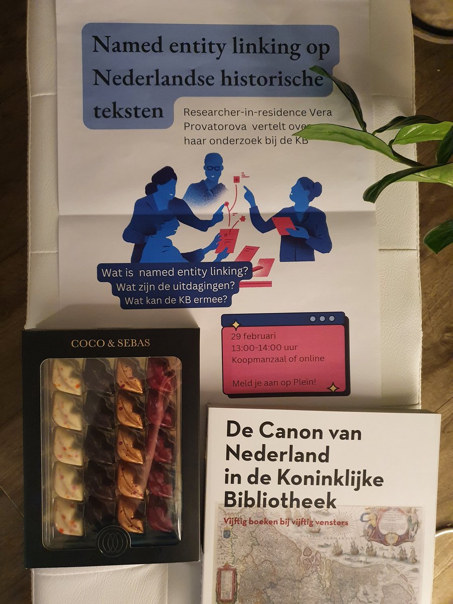 Gave my final RiR presentation at @KBNLresearch today and got some nice gifts 😊 It was super fun, hartelijk dank! (Also achievement unlocked: answered all questions in Dutch 🧡)